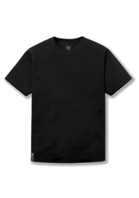 Alto relaxed tee in tone black product picture. A loose fitting black tee with a classic hem style.