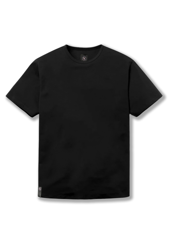 Alto relaxed tee in tone black product picture. A loose fitting black tee with a classic hem style.